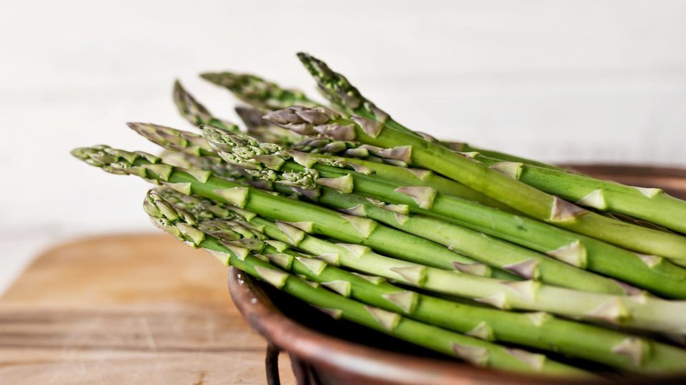 How To Trim Asparagus Innit