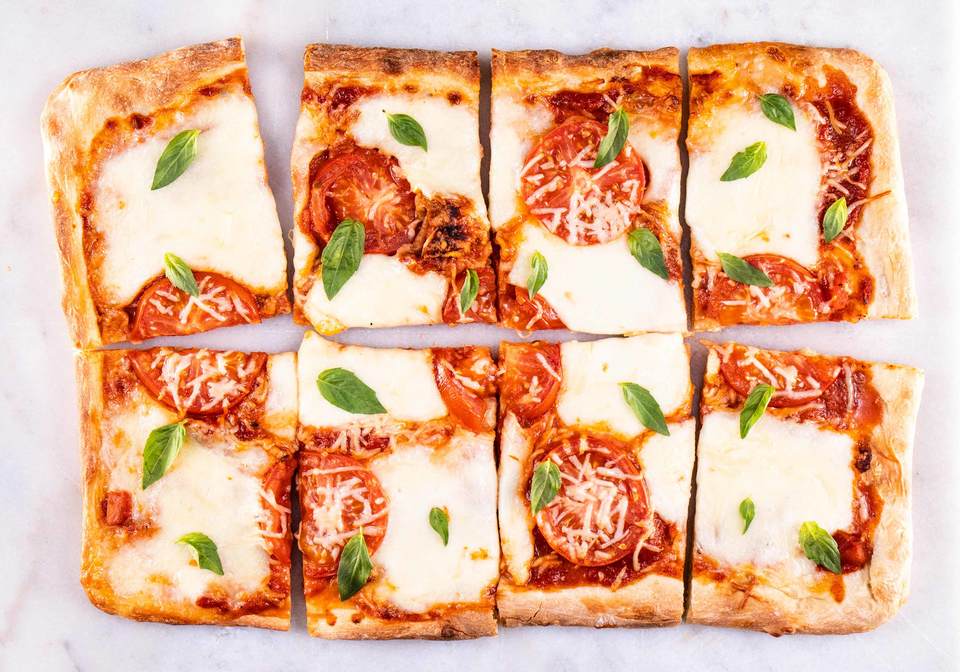 https://www.innit.com/meal-service/en-US/images/Meal-Pizza%3A%20Premade_Dough-Margherita_1588204424744_960x960.jpg