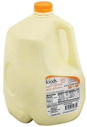 Lowes Foods Skim Deluxe, Super Calcium Milk - 1 gl