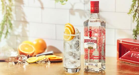 Beefeater Gin with Schweppes Manao Lime