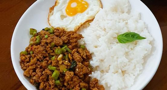 Stir-Fry Basil Pork with Rice & Egg