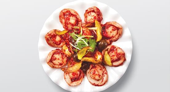 Braised Australian Baby Abalone in Red Yeast Sauce