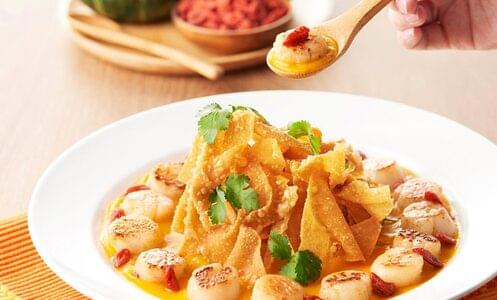 Golden Pumpkin Scallops and Crispy Wanton