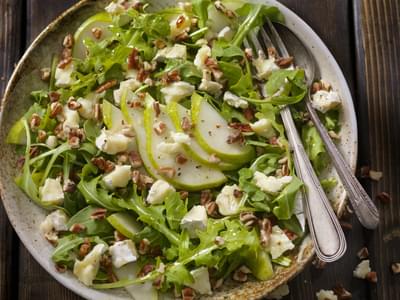 Goat Cheese With Arugula and Pear Salad