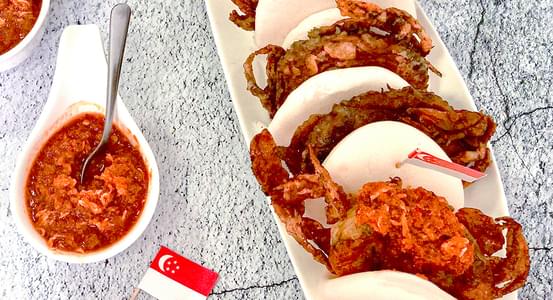 Softshell Chilli Crab Gua Bao
