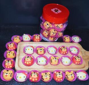Tiger, Daruma & Hello Kitty Pineapple Tarts