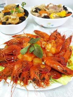 5 Element of Paradise: Pineapple Prawn. Broccoli Prosperity. Lucky Tiger Fish. Chap Chye of Joy. Bowl of Wellness.