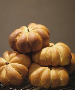 Pumpkin Shaped Buns