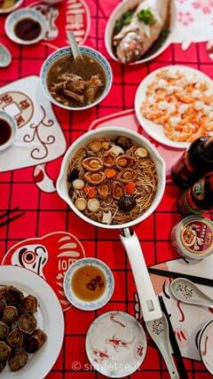 Grandma's Abalone Yi Fu Noodles