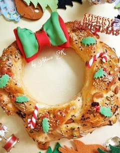 Christmas Wreath Bread