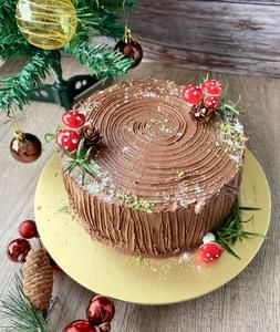 Merry Christmas Log Cake