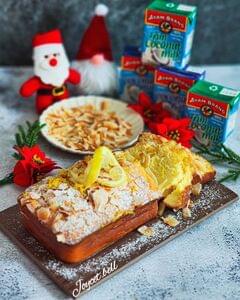 Lemon Coconut Cake With Lemon Glaze